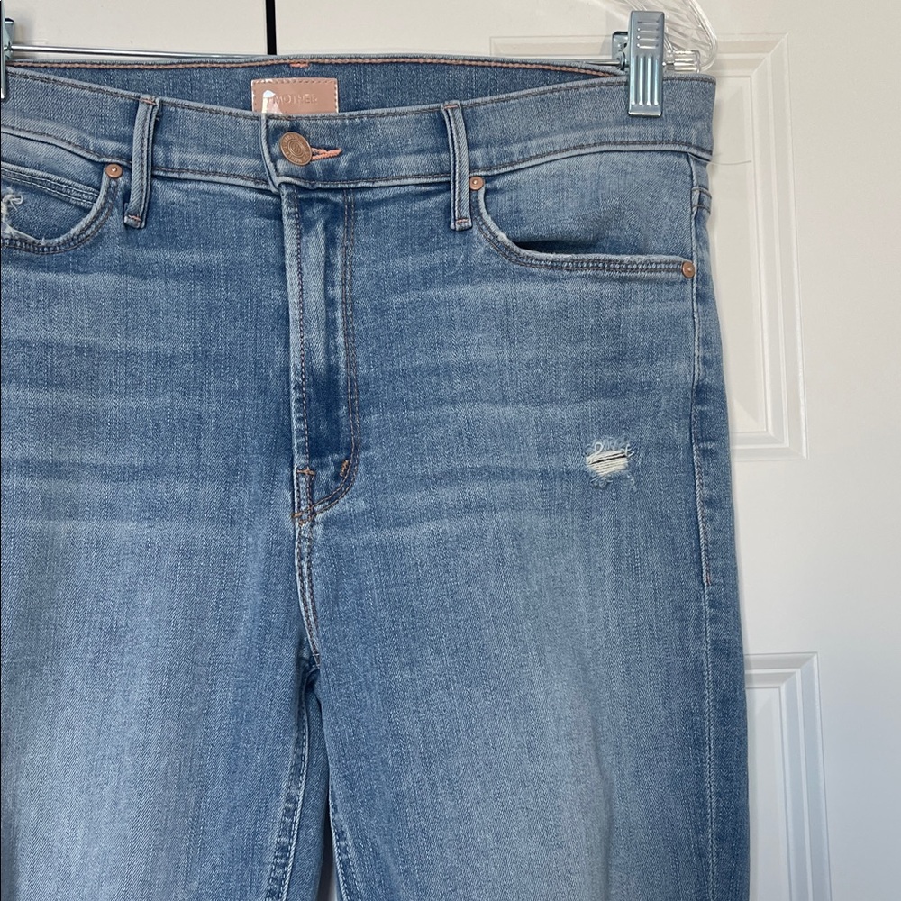 Mother Mid Rise Dazzler Ankle Fray Jeans Weekend Kittens Wash Distressed Jeans - Picture 5 of 16